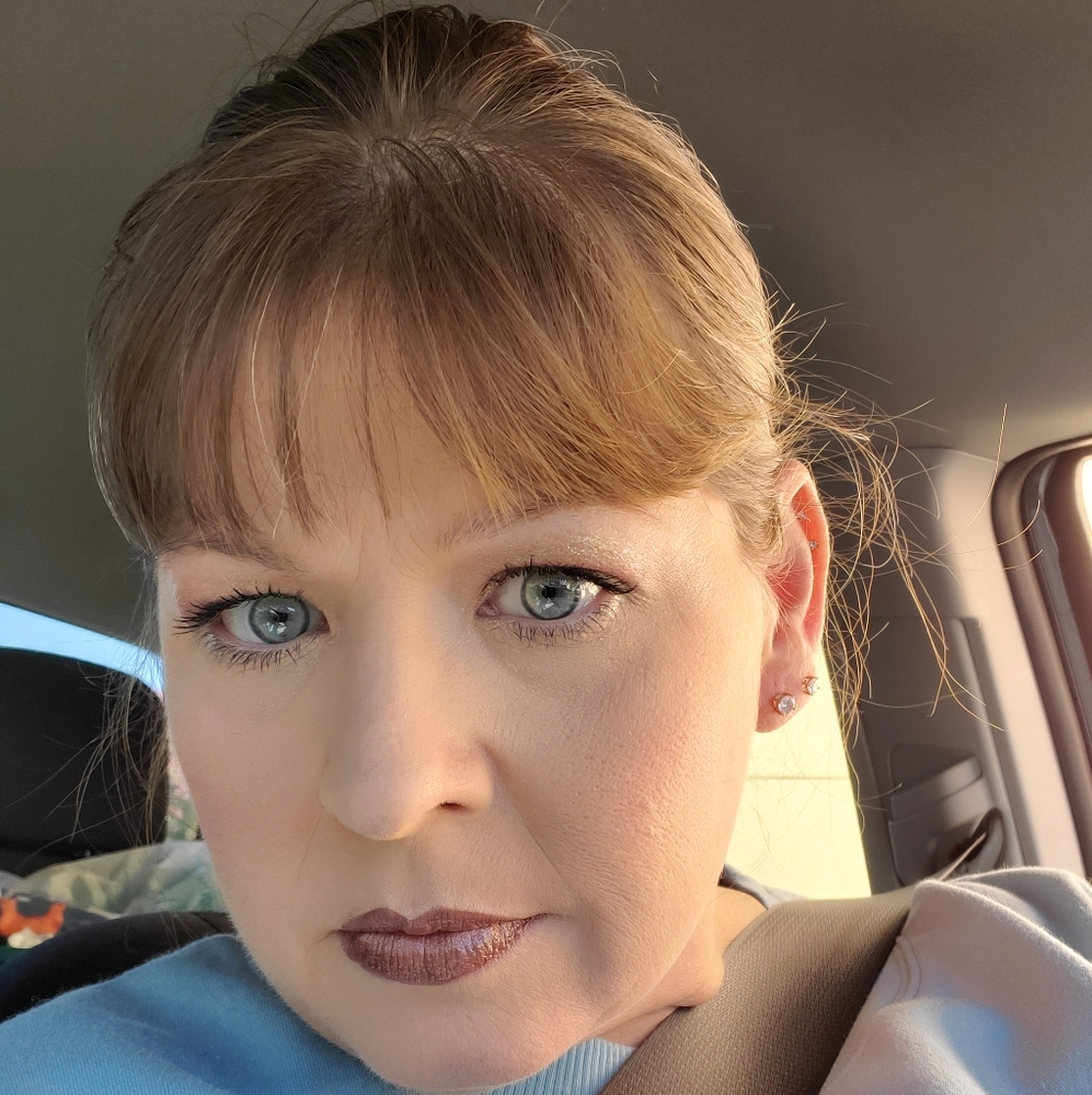 Meet your Posher, Stacy